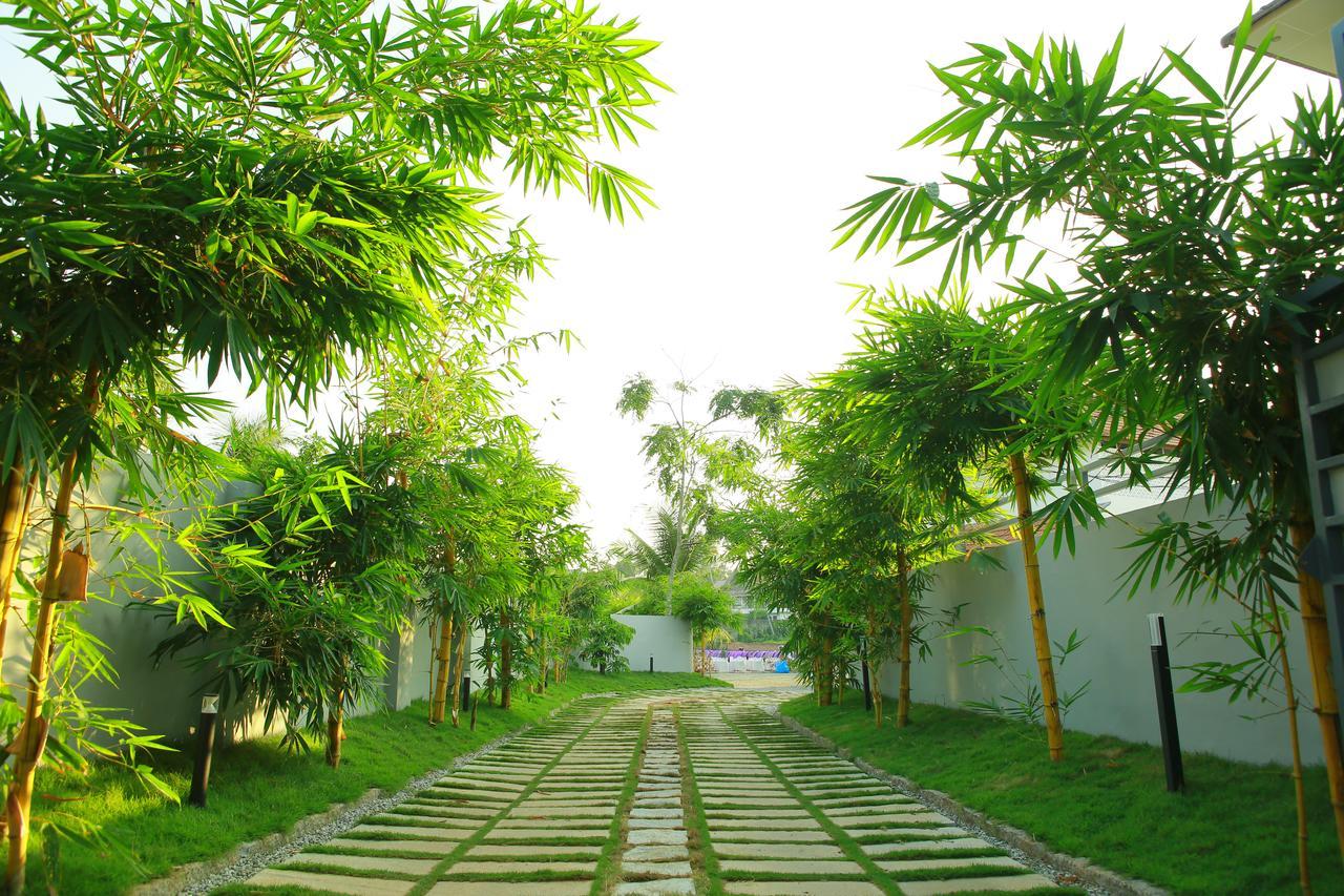 Global Backwater Resort Kollam Esterno foto